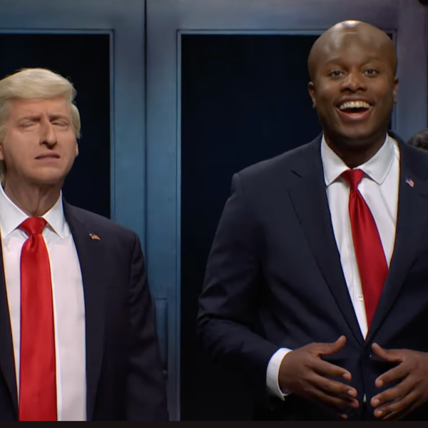 'SNL' Cold Riffs trên Trial Thump và các lựa chọn VP