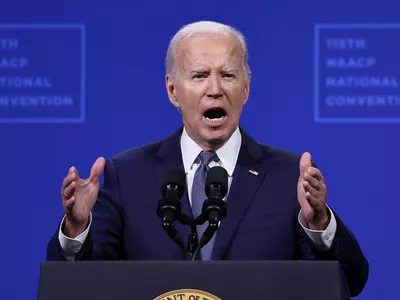 Có thể nào tuổi tác của Biden ảnh hưởng đến quá trình phục hồi nhân tạo không?