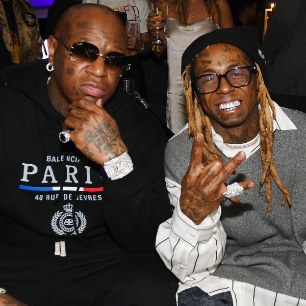 Người chim phá vỡ sự im lặng trên tính nhiệt tình của Lil Wayne từ những chàng trai nóng bỏng Name