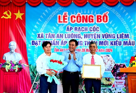 Ấp Rạch Cốc đạt chuẩn nông thôn mới kiểu mẫu