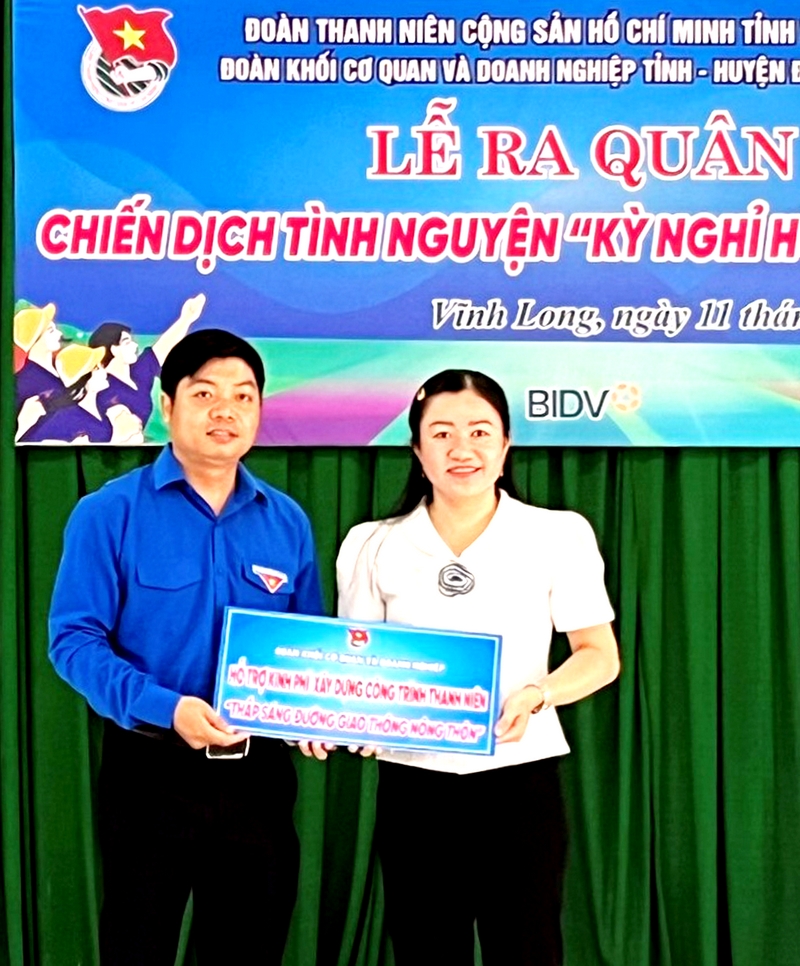 Ra quân Chiến dịch tình nguyện Kỳ nghỉ hồng