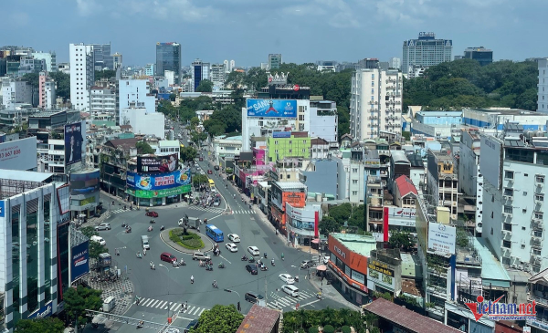 Giá thuê căn hộ tăng, người trẻ TPHCM "săn" nhà giá rẻ xa trung tâm