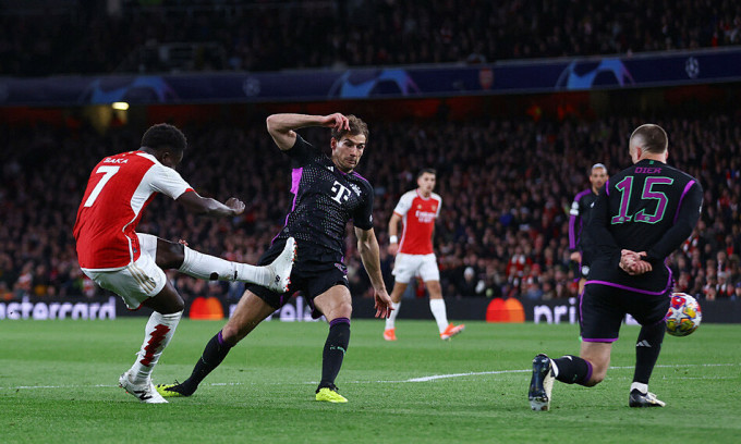 Arsenal hút chết trước Bayern ở tứ kết Champions League