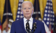 Tình thế khó xử của ông Biden khi con trai bị truy tố