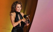 Miley Cyrus không cảm ơn cha khi thắng Grammy