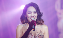 Minh Thu ngẫu hứng song ca khán giả