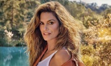 Cách siêu mẫu Cindy Crawford giữ sắc vóc