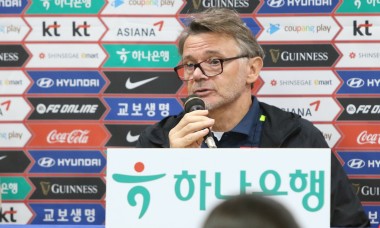 HLV Troussier: 'Việt Nam xứng đáng có bàn thắng'