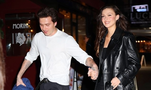 Vợ chồng Brooklyn Beckham gây chú ý ở New York Fashion Week