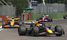 Verstappen lần thứ ba liên tiếp về nhất tại Imola