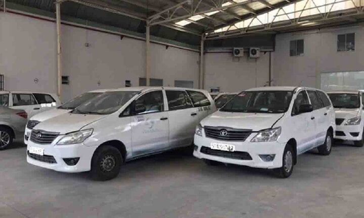 Cách nhận biết xe taxi 'hoàn lương'