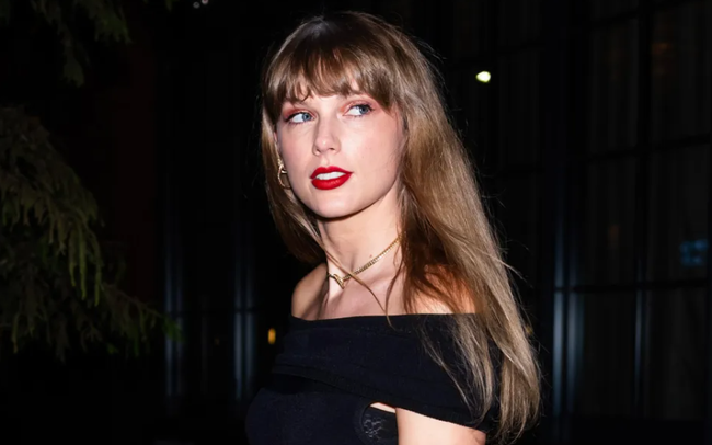 Phim của Taylor Swift khởi chiếu sớm do "nhu cầu quá cao"