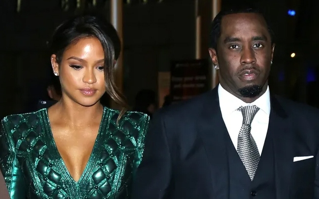 Sean "Diddy" Combs đối mặt với cơn bão truyền thông sau video đánh đập bạn gái được công khai