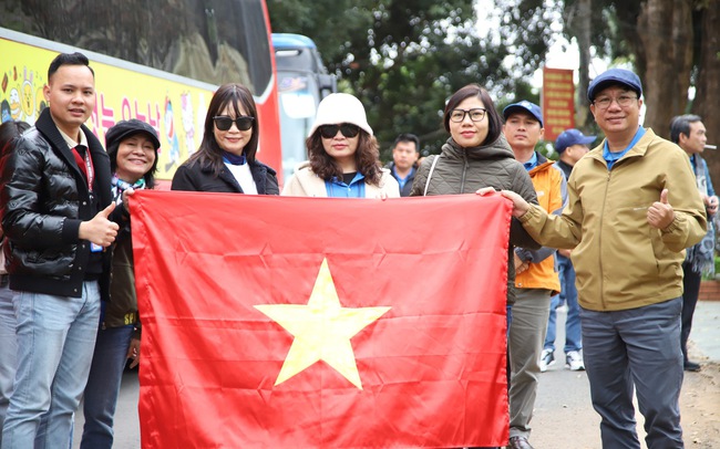 Nhà tù Sơn La thu hút nhiều du khách đến để tìm hiểu và yêu hơn lịch sử dân tộc