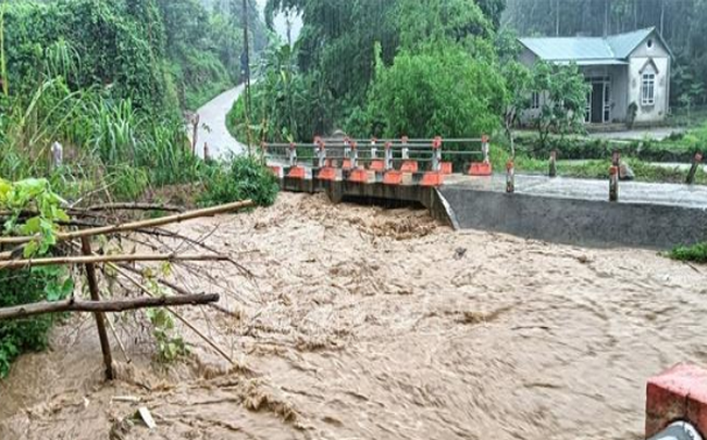 Mưa lớn kéo dài ở Lào Cai gây ngập úng thiệt hại gần 1 tỷ đồng