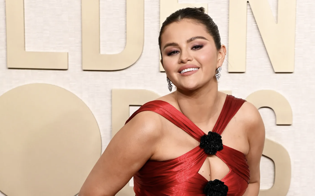 Selena Gomez dẫn đầu danh sách Những ngôi sao mặc xấu nhất tại Quả cầu vàng 2024