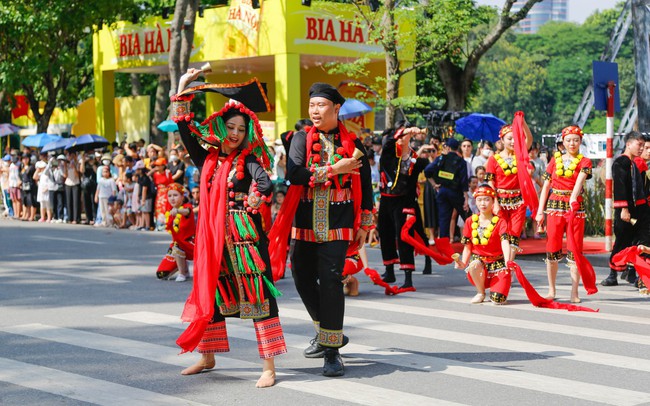 "Vũ điệu trên mây" mang hương sắc Tây Bắc đến thủ đô Hà Nội