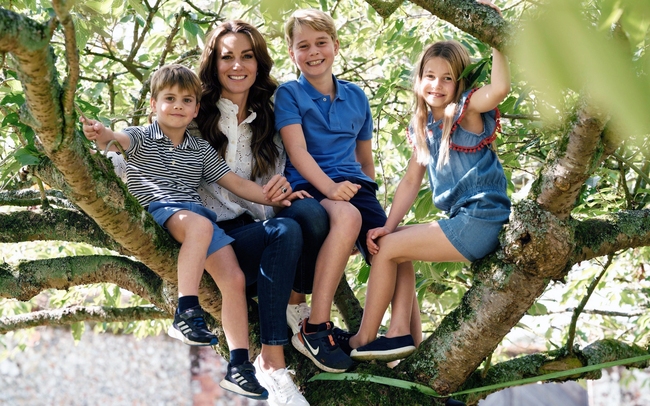 Công nương Kate Middleton: Đối diện với ung thư