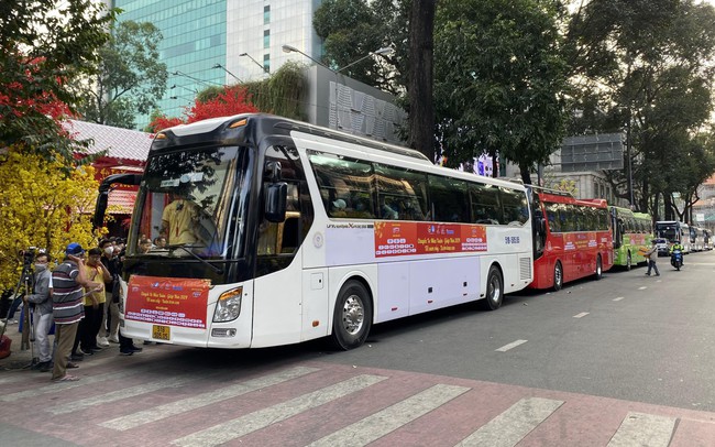 TP Hồ Chí Minh: Đưa hơn 2.200 sinh viên, người lao động về quê đón Tết