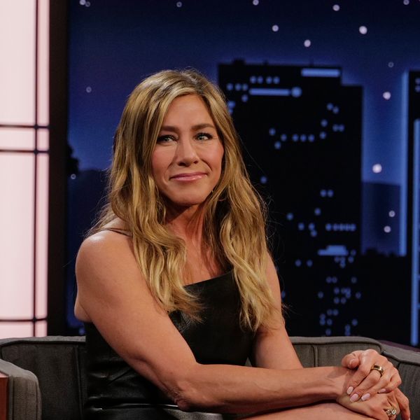 Jennifer Aniston đã không và không làm hại Barack Obama