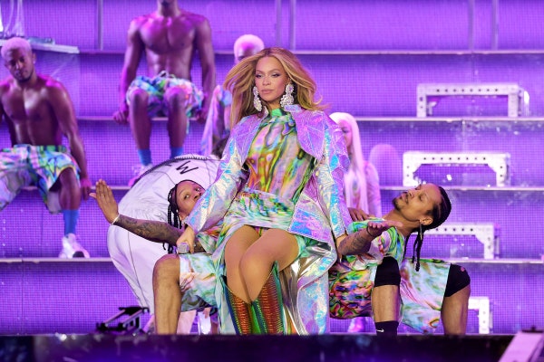 Tại sao 'Texas Hold 'Em' của Beyoncé lại chiếm lĩnh TikTok