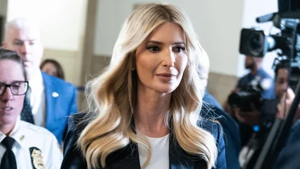 Ivanka Thump Outfits mà hoàn toàn bỏ lỡ Mark