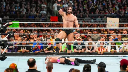 Drew McIntyre của WWE thú nhận rằng CM punk bắt được hắn ở SummerSlam