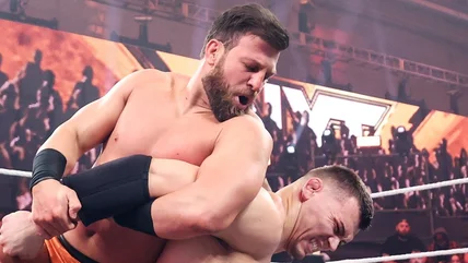 Báo cáo hậu trường đưa ra thêm chi tiết về chuyến đi của Drew Gulak