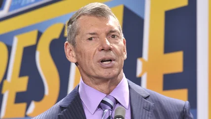 Máy theo dõi thả Netflix Vì Vince McMahon-WEE Series