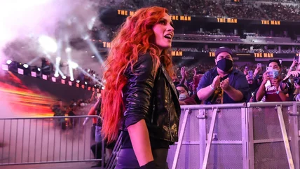 WWE's Becky Lynch Recalls Working In A Bar, Studying Acting In Chicago