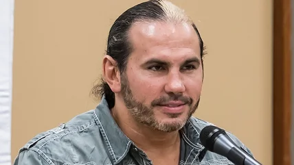 Matt Hardy thảo luận về tương lai của mình ở đấu vật