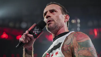 The WEE Hall of Famer Shawn Michaels địa chỉ CM punk's At NXT