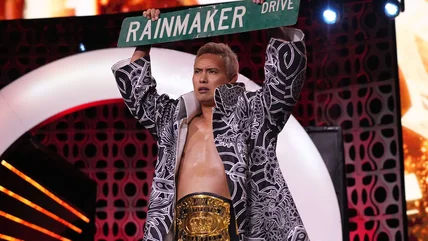 Kazuchika Okada trốn thoát với tiêu đề Sau khi thời gian-Limit vẽ trên một số Dynamite