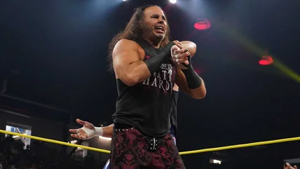 Matt Hardy nhìn lại lịch sử với Phòng Nước Trời Michael Hayes