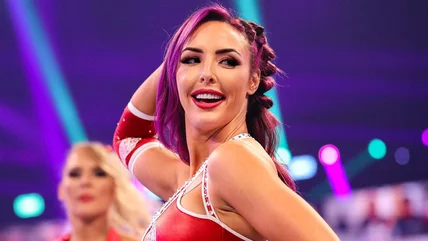 Cựu WWE Star Peyton Royce thảo luận về đời sống sau khi đấu vật