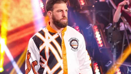 Chi tiết sân khấu sau Tại sao WWE không tái chiếu Drew Gulak