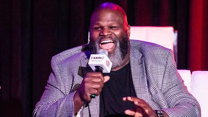 Mark Henry giải thích lý do tại sao AEW Dynamite tuần này lại là một khoảnh khắc 'Hãy ghi nhớ'