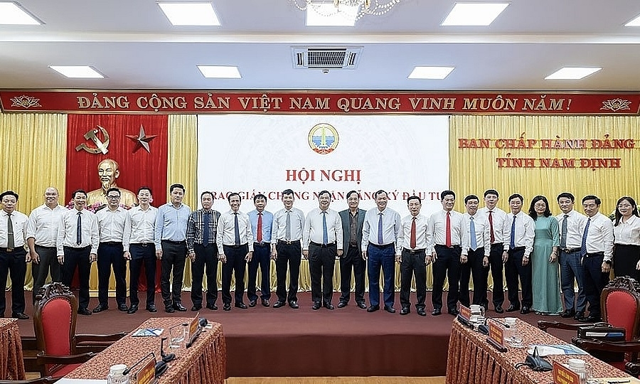 Nam Định: Trao Giấy chứng nhận đăng ký đầu tư cho dự án trên 100 triệu USD