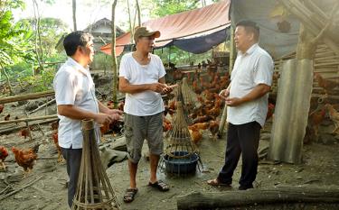 Nông dân Lục Yên thi đua sản xuất, kinh doanh giỏi