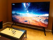 TV QM8 115 inch của TCL trông cực kỳ đồ sộ