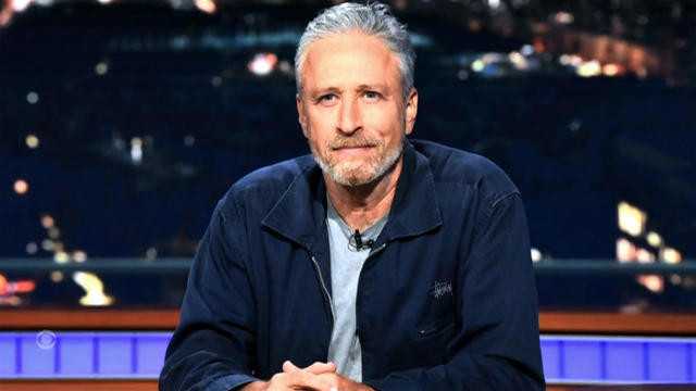 Jon Stewart trở lại "The Daily Show"