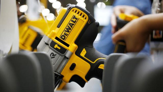 Tiết kiệm lớn công cụ Dewalt trong ngày lao động ở Amazon