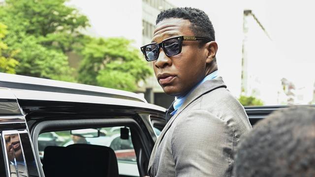 Phiên tòa xét xử Jonathan Majors: Ngày 1