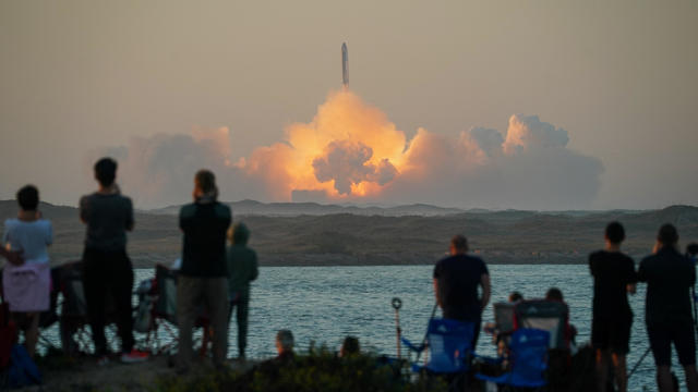 SpaceX phóng tên lửa Super Heavy-Starship nhưng chuyến bay thử nghiệm không thành công