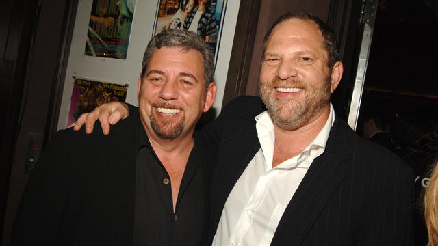 Chủ sở hữu Rangers James Dolan và Harvey Weinstein bị buộc tội tấn công tình dục