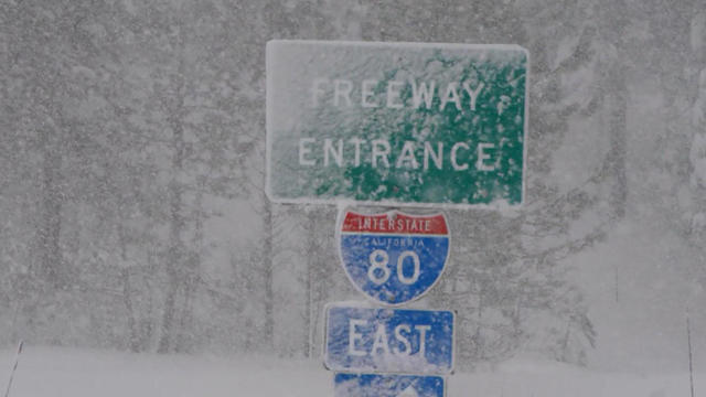 Blizzard in Sierra Nevada enters third day