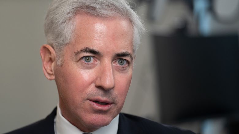 Bill Ackman’s Pershing USA rút lại IPO