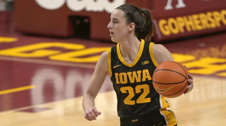 Iowa’s Caitlin Clark declares for the 2024 WNBA Draft