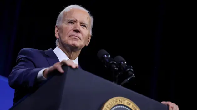 Ông Biden rút lui, bước ngoặt trong cuộc đua vào Nhà Trắng