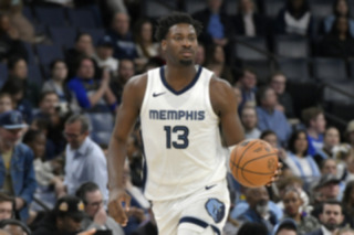 Grizzlies Inter: ngày chủ nhà của dịch vụ; JJJ nói chuyện với nhân viên mới